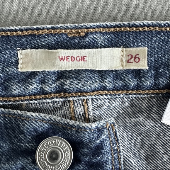 Levi’s Wedgie Icon Jeans - Picture 9 of 12